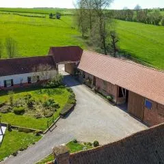 Maison familiale avec piscine chauff&eacute;e, jardin et activit&eacute;s, 5 chambres, 10 pers, Merck-Saint-Li&eacute;vin &ndash; FR-1-376-117